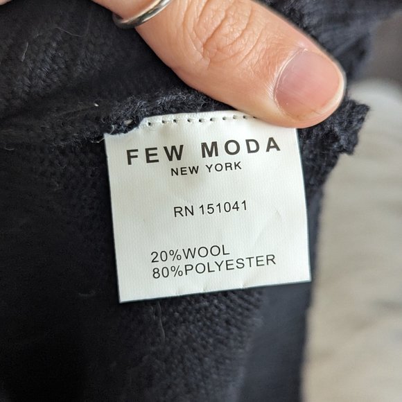 Few Moda Cable Pattern Sweater | Black, White | Size S - Picture 8 of 8